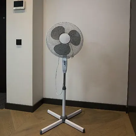 Happy Presidential, Self Check-in, Parking In The Underground Garage Lägenhet