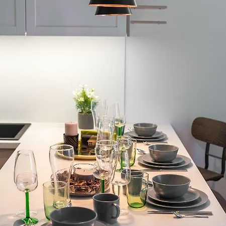 Happy Presidential, Self Check-in, Parking In The Underground Garage Lägenhet