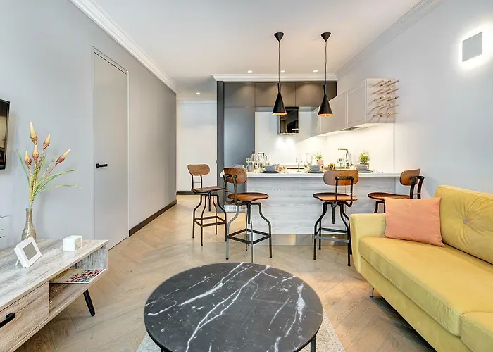 Happy Presidential, Self Check-in, Parking In The Underground Garage Apartman Vilnius