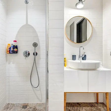 Happy Presidential, Self Check-in, Parking In The Underground Garage 公寓