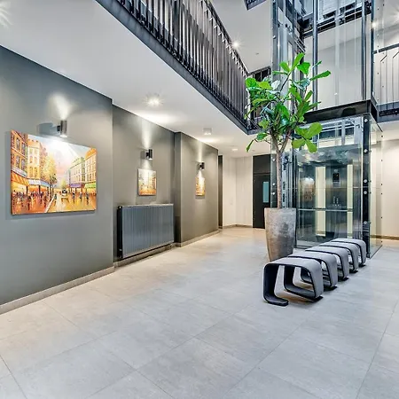 Happy Presidential, Self Check-in, Parking In The Underground Garage Вильнюс