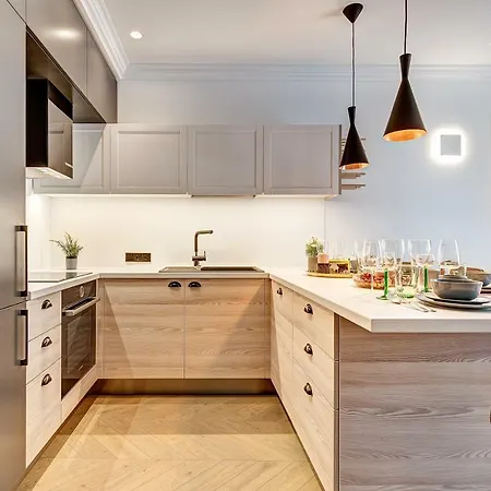 Happy Presidential, Self Check-in, Parking In The Underground Garage