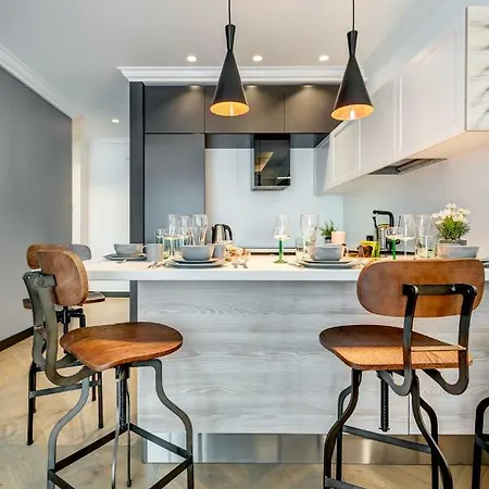 Happy Presidential, Self Check-in, Parking In The Underground Garage Вильнюс